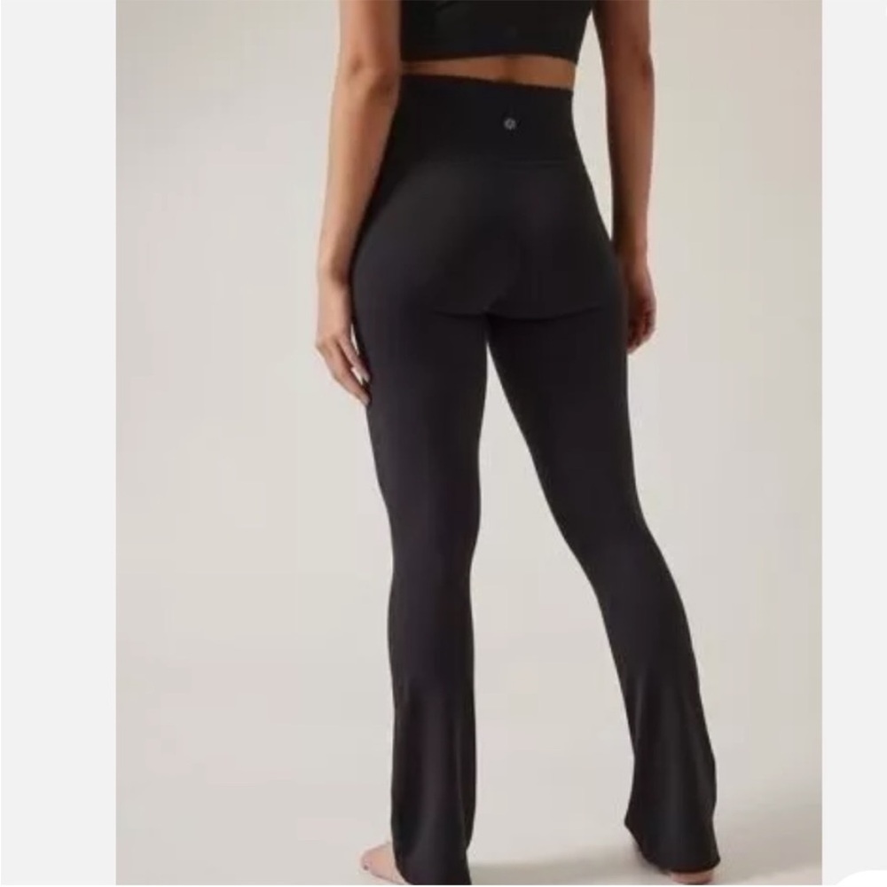 Athleta Transcend Slim Pant NWT - Picture 3 of 5